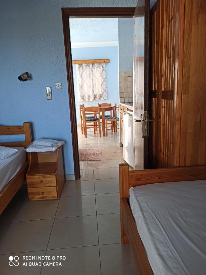Giannis Apartments By Climbing House Panormos  Esterno foto