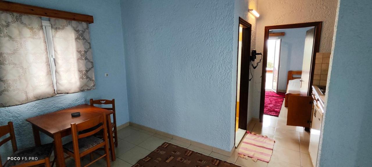 Giannis Apartments By Climbing House Panormos  Esterno foto