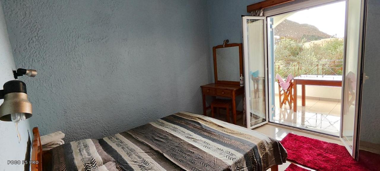 Giannis Apartments By Climbing House Panormos  Esterno foto